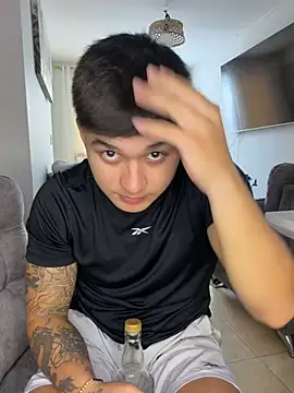 Christopher_stronggn Live XXX chat