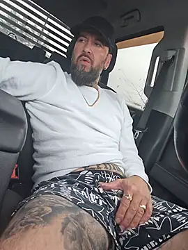 Beardedtattood's Live XXX Chat