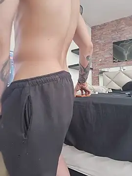 AlphaMasterXxx Chat XXX live
