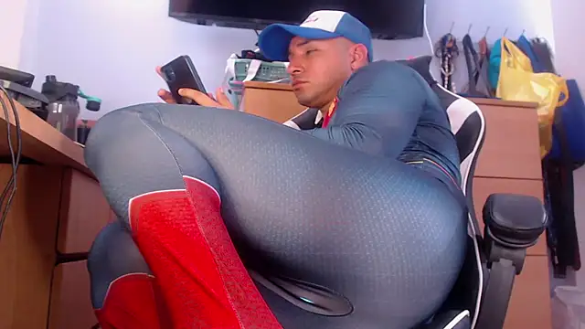 دردشة MikeMiller2 الجنسية المباشرة