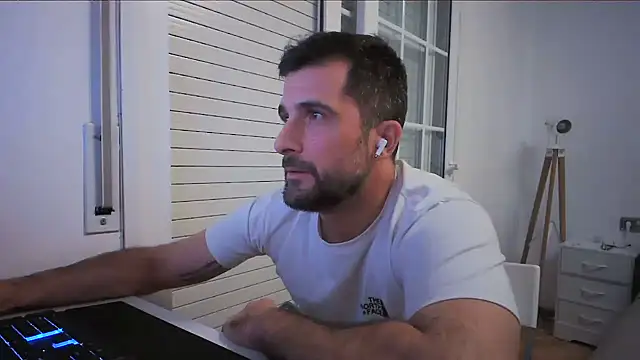 alex877x Show Webcam