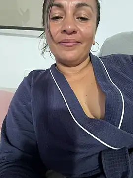 kloee_kann – Live XXX-chat