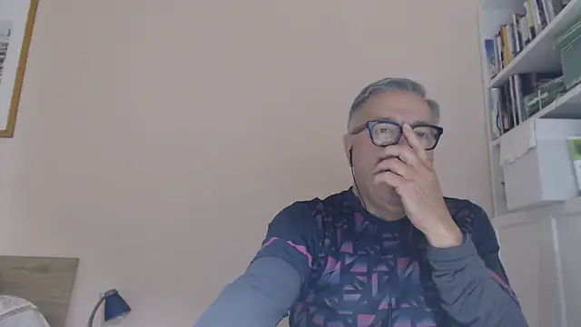 YOU6me live XXX chat
