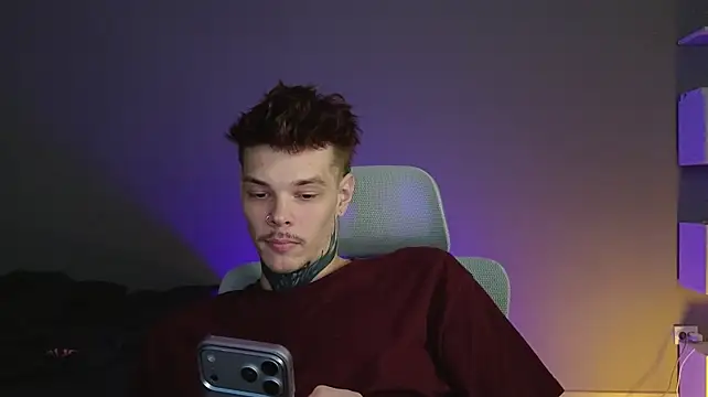DENIS_HEREn Live XXX chat