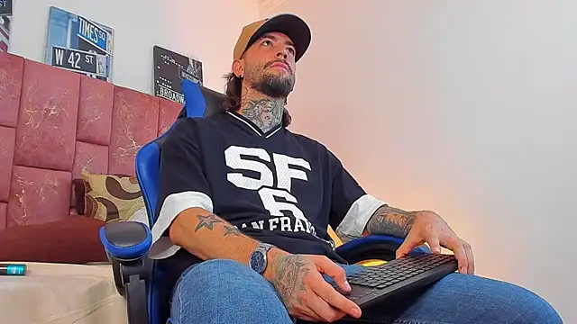 ALPHA_MASTER1 Chat XXX in diretta