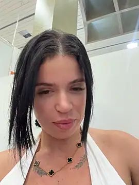 XXX chat uživo modela Rafaellaz