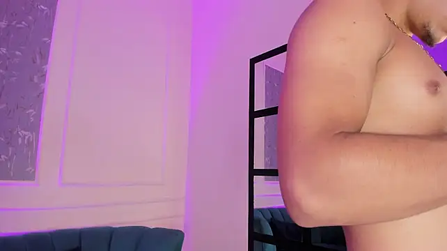 دردشة Adrian_voltt الجنسية المباشرة