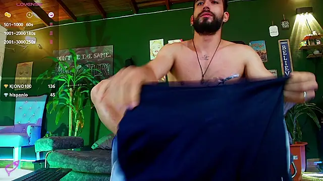 XXX chat uživo modela RyanCarter_