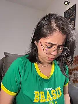 tati_reyess' Live XXX Chat
