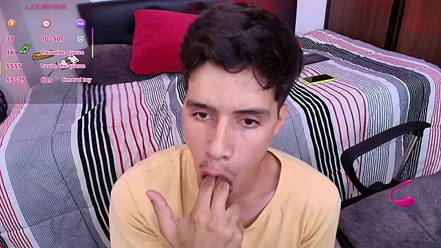 Jacob5_n Live XXX chat