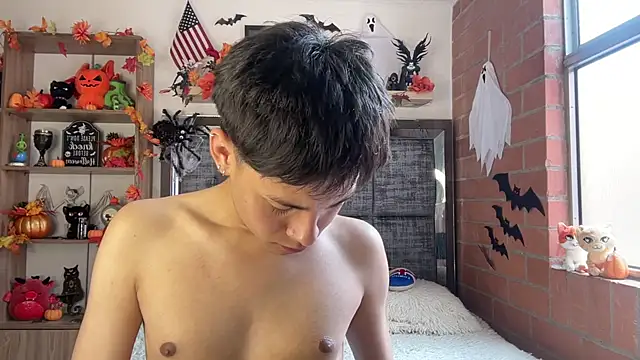 Show modela Andy_Belier23 na web-kameri