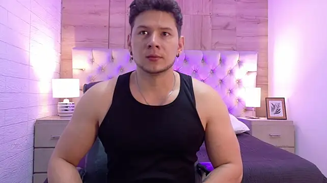 Izui_Pierce élő XXX-chatje