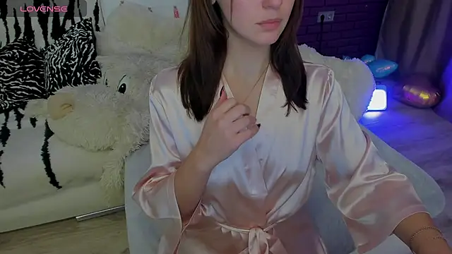 XXX chat uživo modela GlowMimi