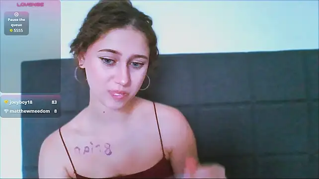 ariana_morty Chat XXX in diretta