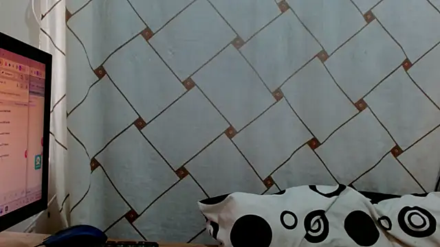 Chat +18 de KARYNA_MILF ao vivo
