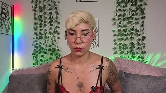 Chat XXX ao vivo de MiaMorgan_