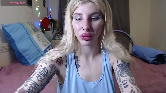 XXX chat uživo modela BLACKPeonyy