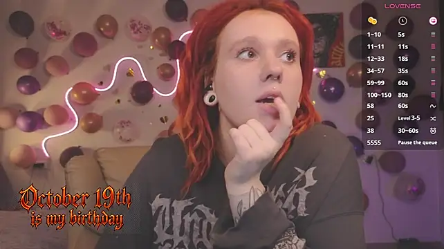 The_Full_Red_Moon's Live XXX Chat