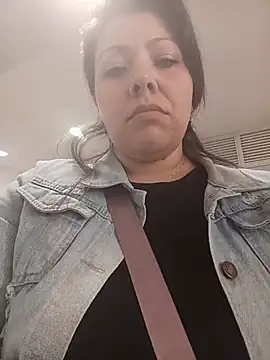 SARA_21-'s Live XXX Chat