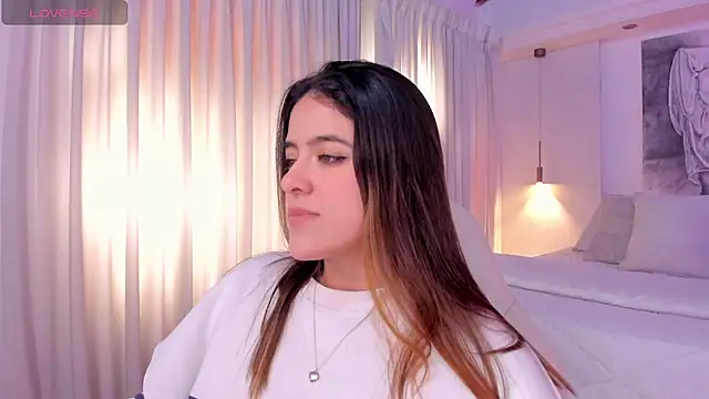 nathalie_rivers Chat XXX live