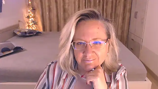 Sensy Chat XXX in diretta