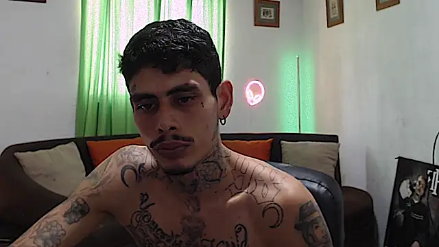 Chat +18 de alpha_zom ao vivo