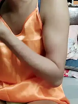 QueenSoreal Chat XXX live