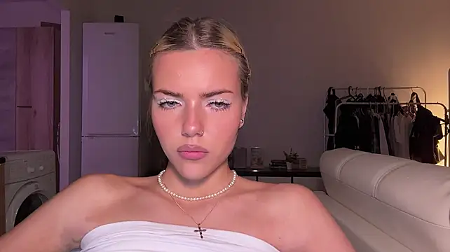 ChristelDuncombe Chat XXX live