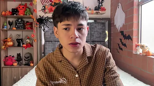 Andy_Belier23 Pertunjukan Webcam