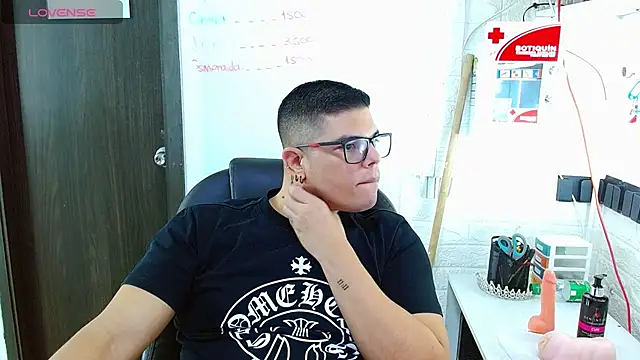 Realjoel01 现场XXX聊天