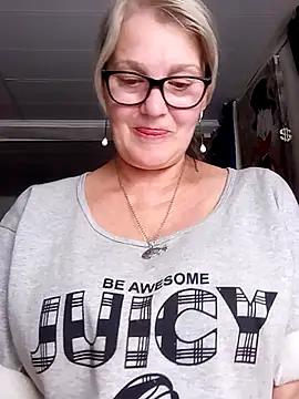 irinamaux Chat XXX live