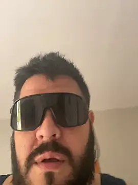 GLOGLOGLOOOO – Live XXX-chat