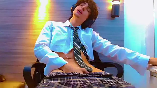 Sr_BonnyEthan's Live XXX Chat