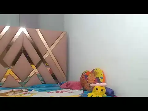 צ'אט XXX בשידור חי של vaiolethts