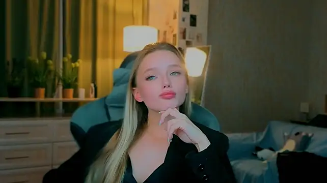 evamoonis Adlı Modelin Canlı XXX Sohbeti