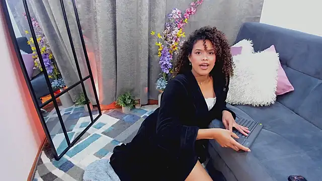 دردشة Amelia_bss الجنسية المباشرة