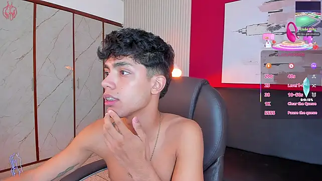 XXX chat uživo modela Naughty_BoyW