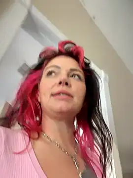 Živý XXX chat MarlaFknSinger