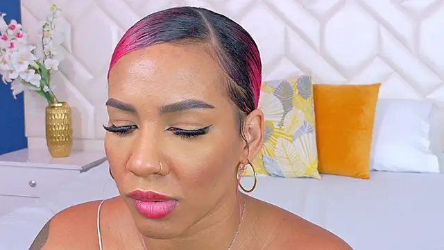 دردشة RubyRossel الجنسية المباشرة