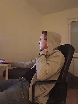 XXX chat uživo modela erikdanil