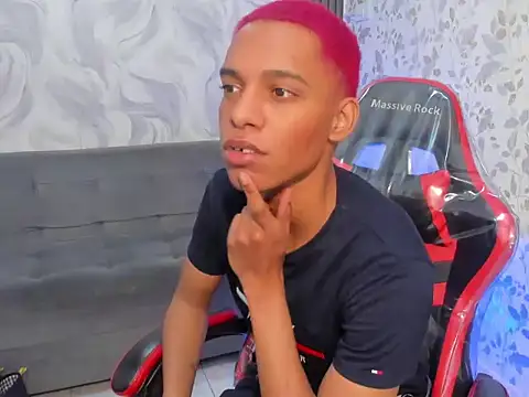 Czat XXX na żywo – luccas_lowee
