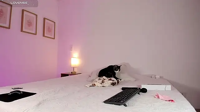 Lilabril Adlı Modelin Canlı XXX Sohbeti