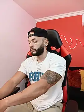 Mike_savage3 লাইভ XXX চ্যাট