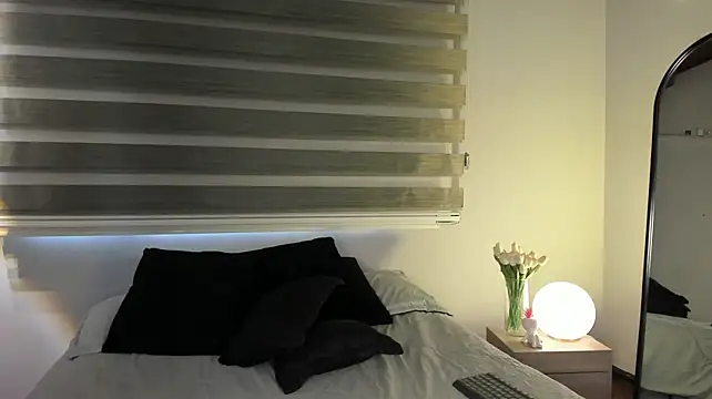 MERIDA_TAYLOR 라이브 XXX 채팅