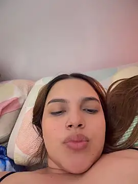 Colibri_xxx Chat XXX in diretta
