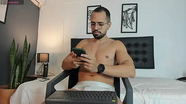 Marco_Moretti 라이브 XXX 채팅