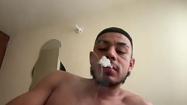 Taylor_DiamondBoy – Live XXX-chat