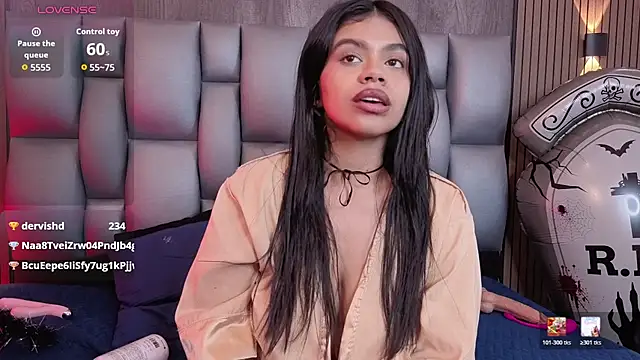 Mia_monreau Chat XXX live