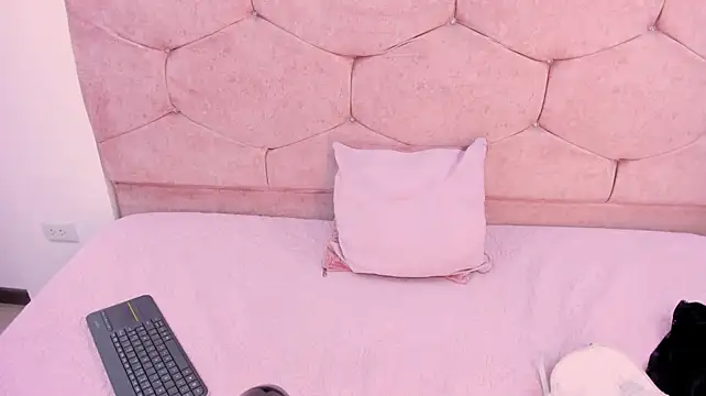 Nataly_Bloom_ Chat XXX in diretta
