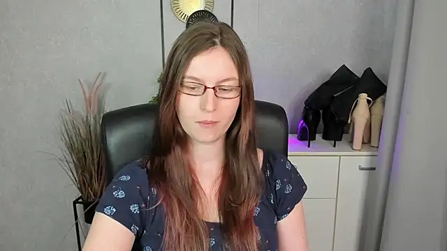 XXX chat uživo modela emmaxDelight